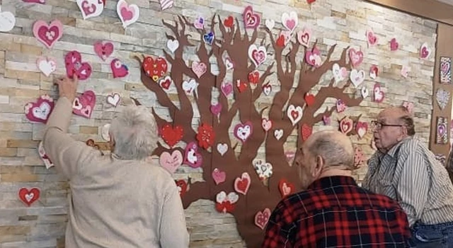 Residents Hunt for Valentine’s Day Treasure 